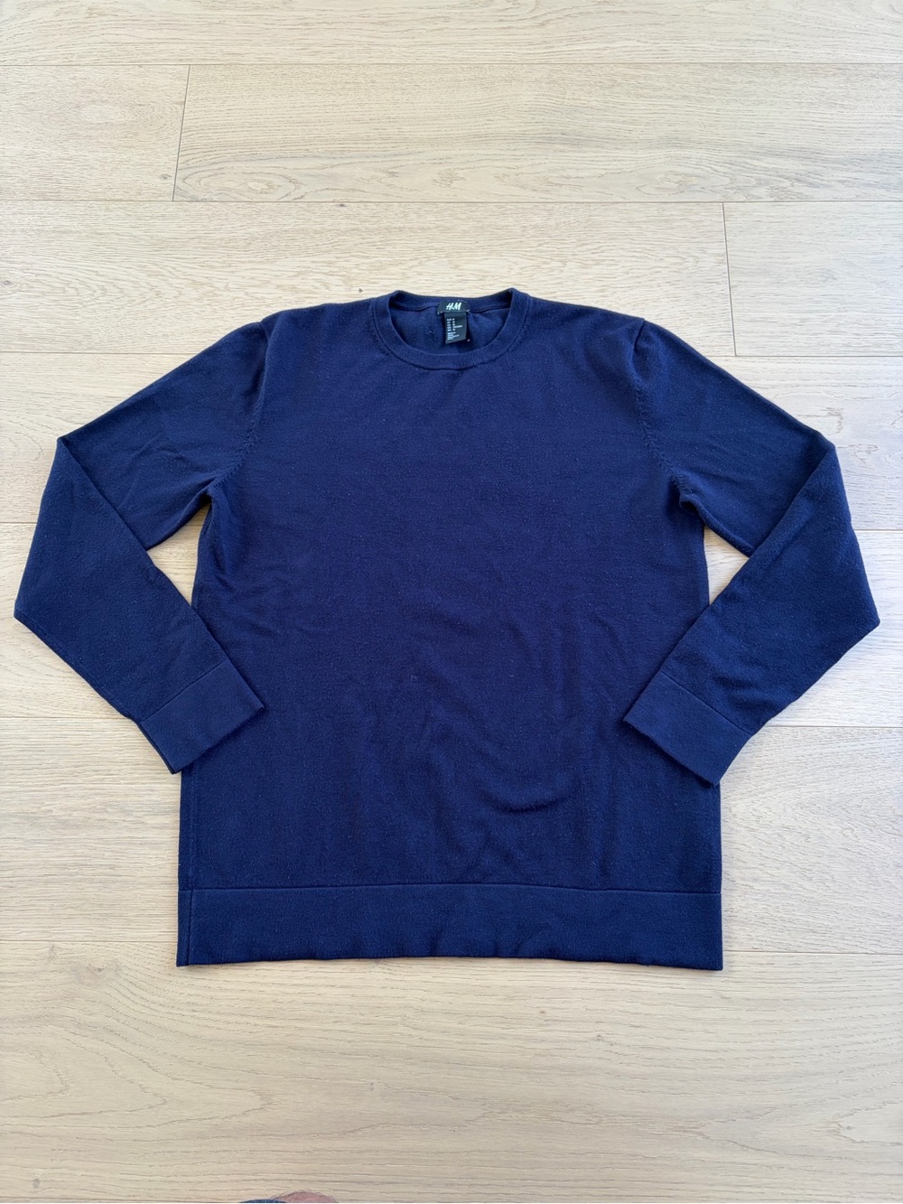 H&M Men's Dark Navy Crewneck Sweater
